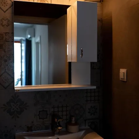 Apartment Premium Leks *